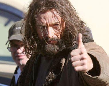 《金鋼狼2》片場曝光 流浪漢金鋼狼現身