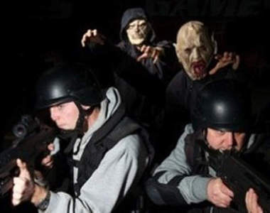 現實生活中的《殭屍生存遊戲》～我要殺出一條血路呀～！