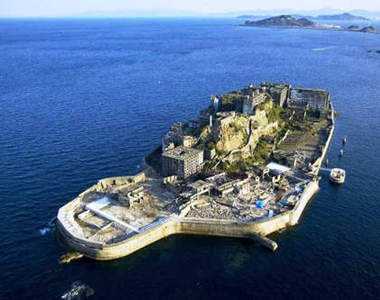 軍艦島 被遺棄35年的遺跡 照片看起來陰森森 趴兔