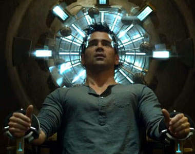 攔截記憶碼 改編自阿諾的經典電影魔鬼總動員