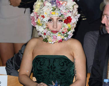 《女神卡卡》怪獸之母再出招 這就是明年的潮流嗎?