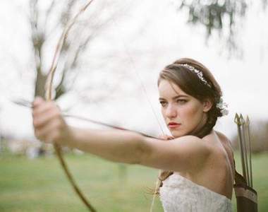 婚禮變成《飢餓遊戲》！粉絲的唯美結婚照