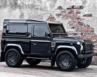 Kahn Design改造《Land Rover Defender》硬派野車也可以很時尚～