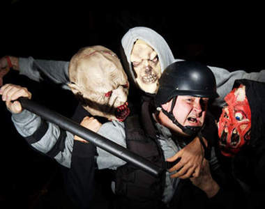 殭屍抹殺手冊 是芥末日前必讀必參透的殺戮知識