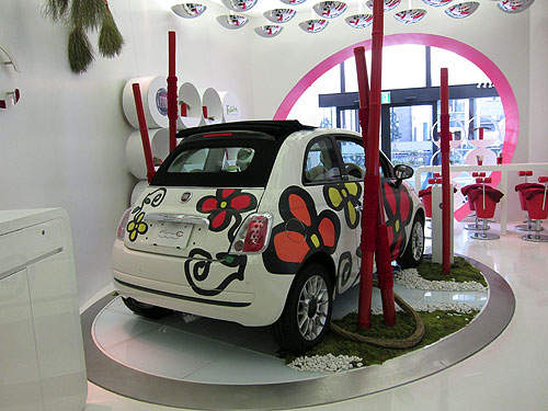 車迷東京必遊 到明治神宮外苑和fiat 500喝嘎逼