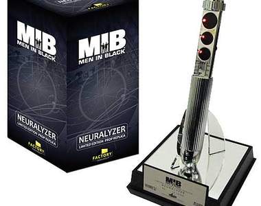 MIB記憶消除器 閃一下之後你就會認為凌凌漆很帥！