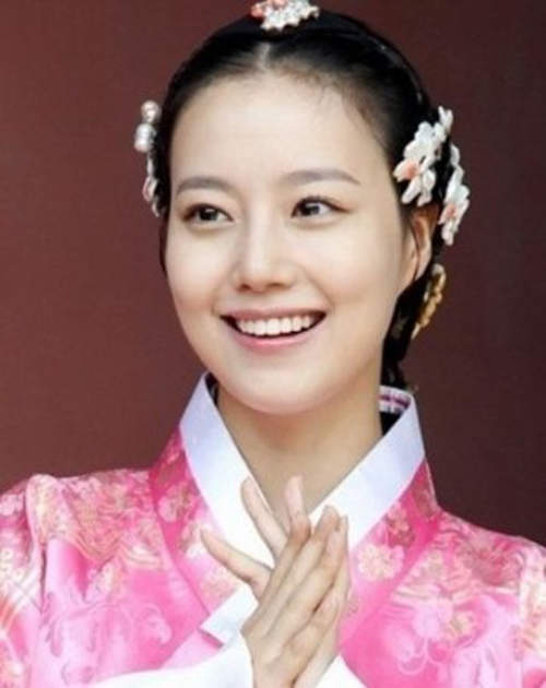 卡友們心中最適合韓服的韓國女演員是? | 宅宅新聞