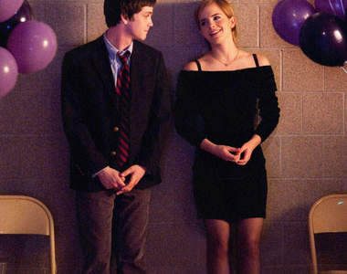 《壁花男孩》就說艾瑪華生怎麼可能是壁花呢～