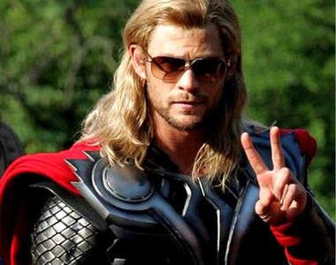 雷神索爾2 電影拍片場景照出爐~好夢幻壓!