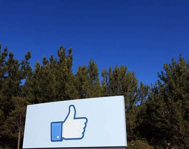 Facebook新辦公室 看起來像大學教室