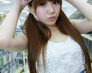 愛希(虎牙妹) 解婕翎 人氣列車長選拔勝出