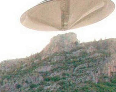 土耳其超激似飛碟照 這裡真的跟外星人很有緣XD