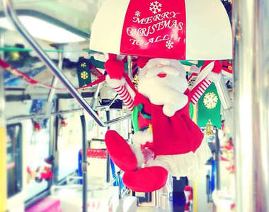 《日本耶誕巴士》還會放耶誕歌曲陪你一起坐公車♪