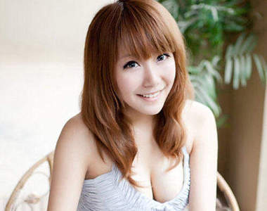 驚好大！？王沛(嘟嘟) 超大〝92公分〞滿出來正妹 