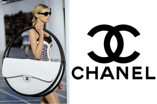 Chanel新作 呼拉圈包包 可以拿起來搖嗎