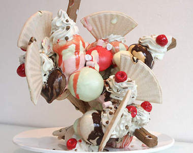 這麼可口美味的冰淇淋，為什麼只能看不能吃呢...？