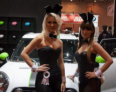 《Essen改裝車展》不知道美女們有沒有改過呢？(誤)