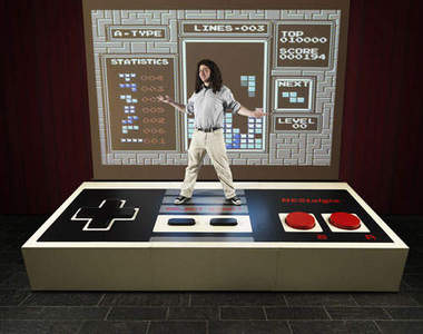 任天堂大隻佬 沒兩個人還玩不起來XD