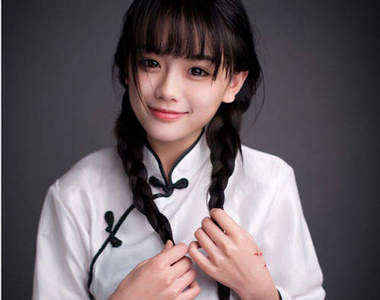 南笙姑娘 超古錐的民國辮子萌學妹