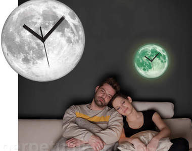 《夜光月亮時鐘》讓你在家抬頭就能看見月亮！