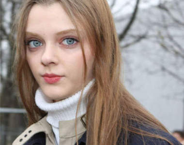 烏克蘭大眼妹 沒化沒P眼睛就這麼大