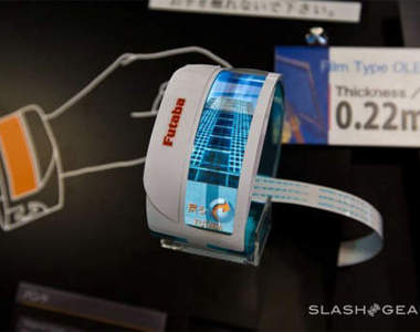 日本Futaba展出《超薄可彎曲螢幕手錶》 有著超科技的未來感