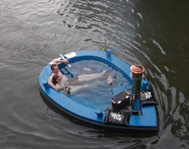 《溫泉愛之船》泡個澡還能談情說說愛