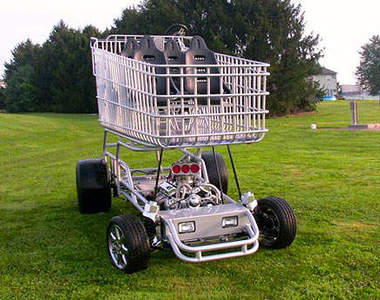 超強《V8引擎購物手推車》周年慶廝殺就靠它了！(誤)