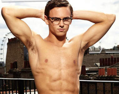 跳水小帥哥Tom Daley 這次變超人！