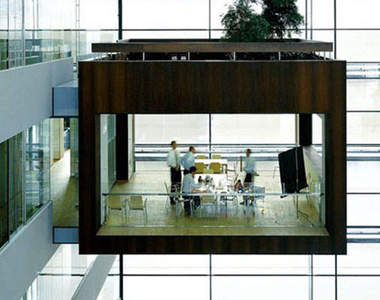 《空中會議室》是要讓有懼高症的人無法開會嗎?!(誤)