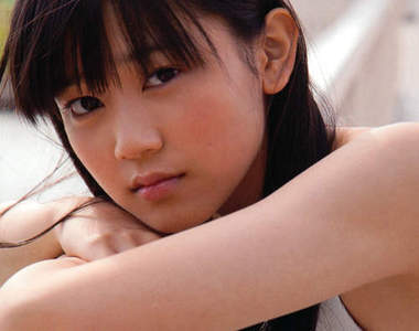 高校生女優《刈谷友衣子》為考生加油加油♥