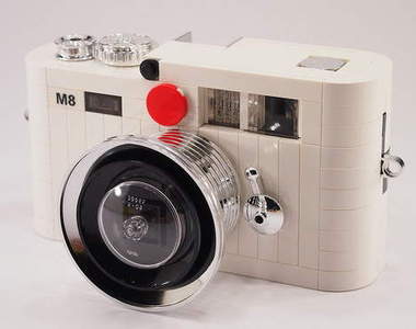 超「逼真」白色《Leica M8》樂高相機 人家也好想要一台歐!