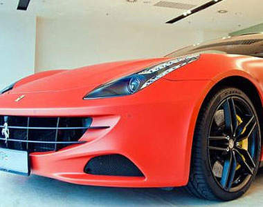 獨一無二《法拉利FF捷克版》這真的是太神奇了啊～(無誤)