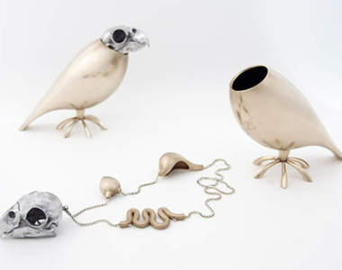 《超獵奇鸚鵡項鍊》好一條奇異特殊感滿點的鸚鵡項鍊！