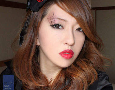 又要來教你萬聖節party妝啦～這次是蜘蛛精？！