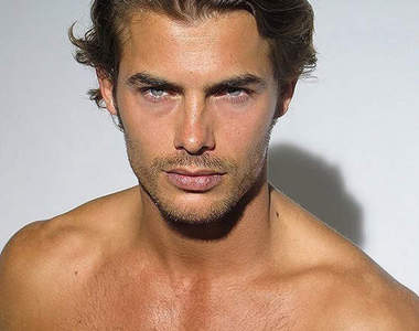 英倫風情～貴族風男模Jacey Elthalion 