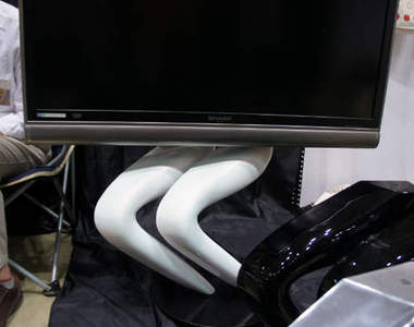 《主播美腿電視架》半夜小心被嚇到了！Σ(ﾟДﾟ；