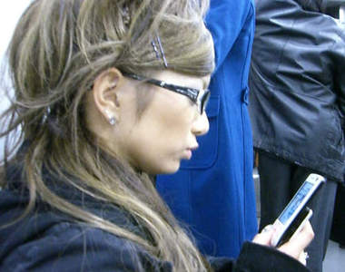 電車裡看到真實世界的Twitter使用者們...