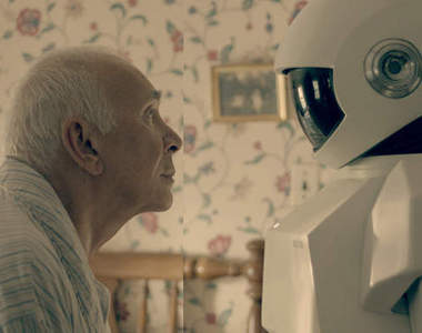 機器人與法蘭克 獨居老人與高智能機器人間的友情