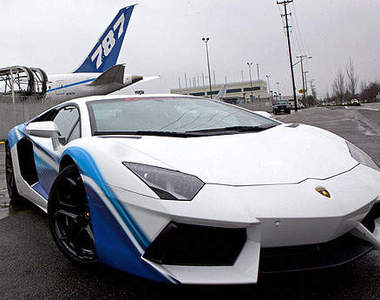 會飛嗎?Lamborghini打造獨一無二的波音版新大牛!