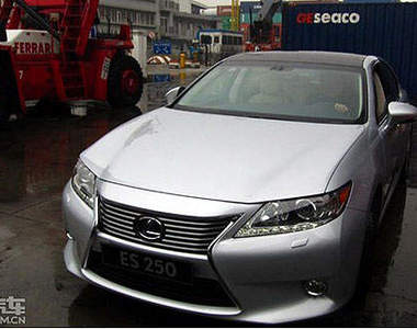 ★一絲不掛的LEXUS新一代ES車系在中國大陸被偷拍了!