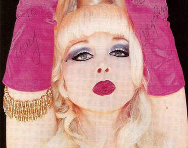 80年好萊塢演員Angelyne~有了年紀一樣粉到底