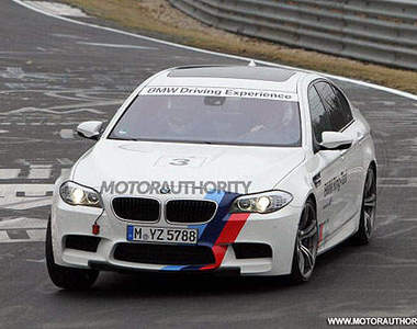 BMW新M5計程車就位!人客們可以準備搭車了(誤)