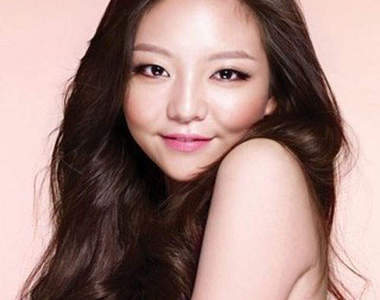 韓國Baby臉模特兒《李絮》~怎麼看怎麼可愛