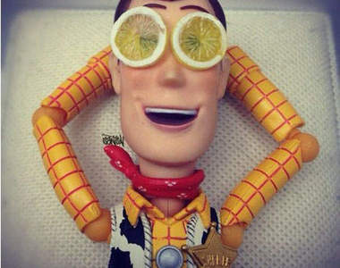 《胡迪休閒照》~我也想跟胡迪來一杯( ′▽`)-o█