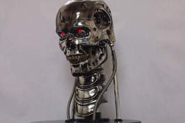 魔鬼終結者「T-800」頭部模型 買來它會瞪著你... 魔鬼終結者「T-800」頭部模型 買來它會瞪著你...