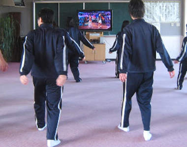 日本引入KINECT舞蹈課程 體育課玩電動也太好了吧﹗