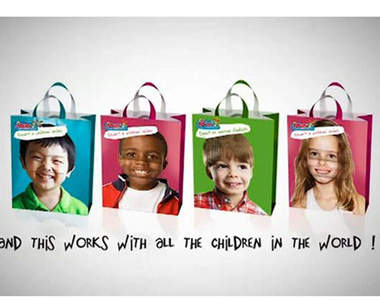 《變臉購物袋》臭臉變笑臉：D