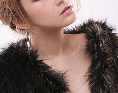 最上相的性感嫩模 沈芳熙