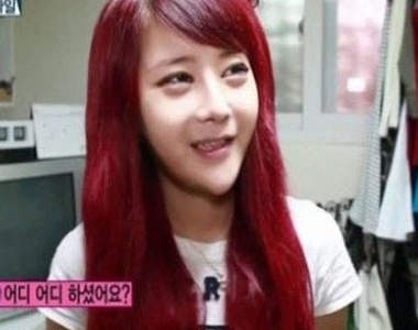 整形中毒《ET女》她的下巴真的很V￣▽￣